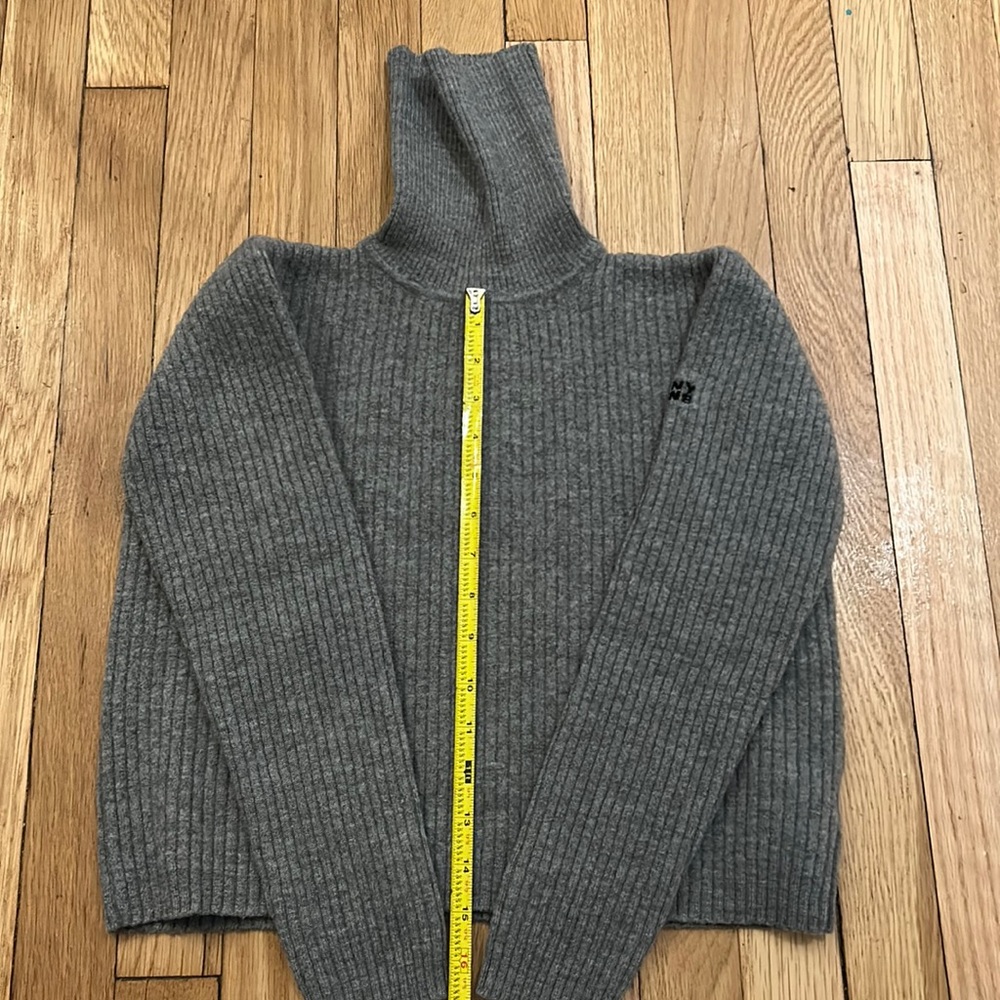 Vintage DKNY Ribbed Turtleneck Sweater